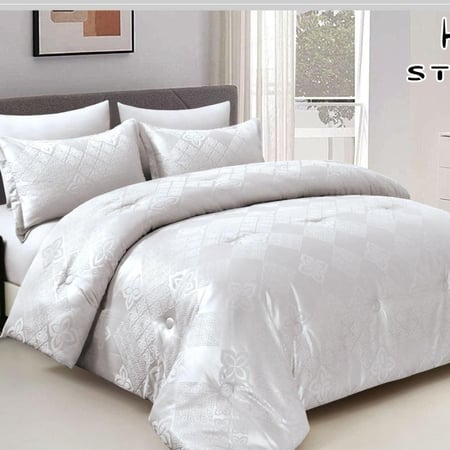 مفرش حرير ناعم نفرين 6 قطع وبسعر رخيص