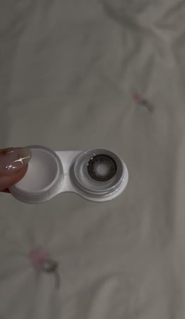 عدسة ( Black Brown)