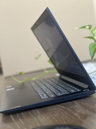 لابتوب Lenovo دارك بلو معالج Core i5