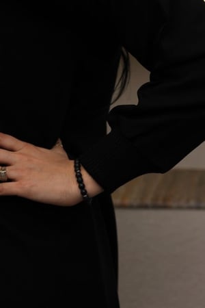 عباية  نص  كلوش بتدخيله مطاط على الكم