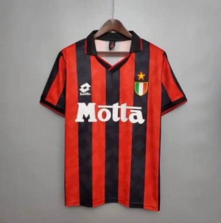 تيشيرت ميلان 1996