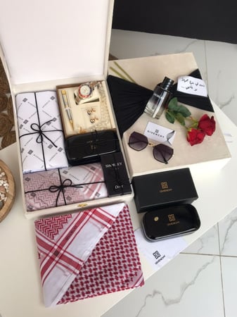 طقم رجالي فخم