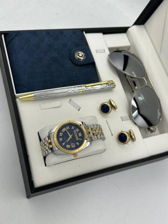 طقم ساعه مميز