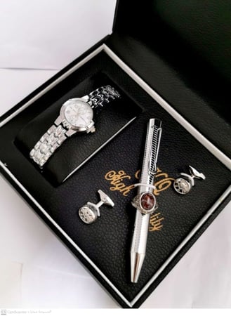 ساعات مواليد