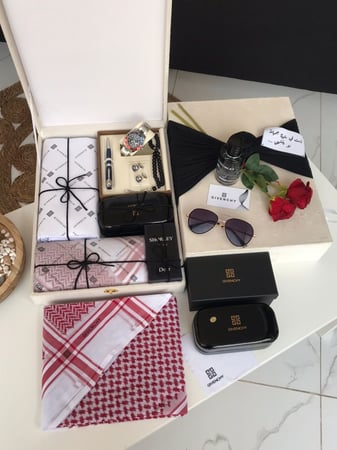 طقم رجالي فخم