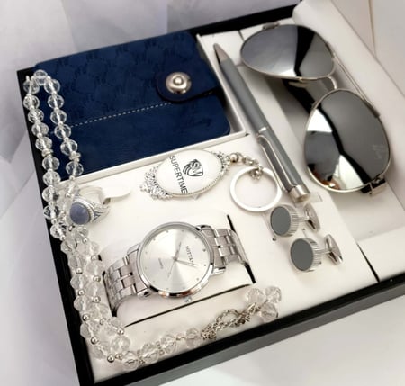 طقم ساعه مميز