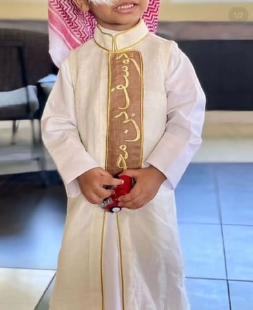 دقلة أطفال مطرزة