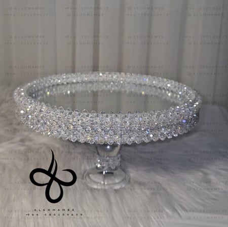 صحن تقديم مع ستاند مزين بالخرز