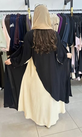 عبايه رهف لون اسود وبيج