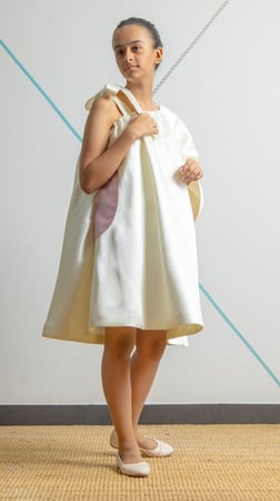 كب كيك –  فستان  ون شولدر - فانيلا