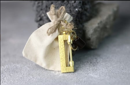 ميدالية قفل الحجرة النبوية