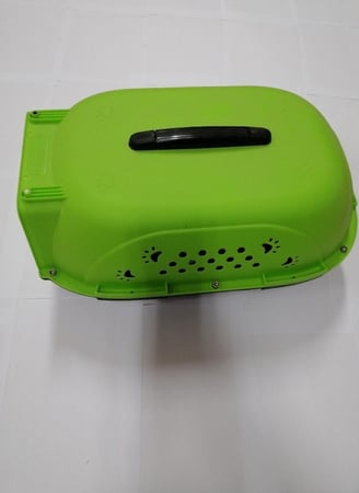 بيت نقل قطط بلاستيك