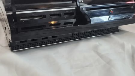 PlayStation 3 — نسخة الإطلاق CECHC04