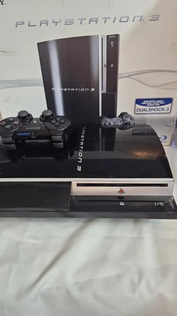 PlayStation 3 موديل CECHL04 — 80GB  مع كرتونه