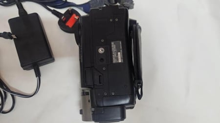 كاميرا Sony CCD-TR516E