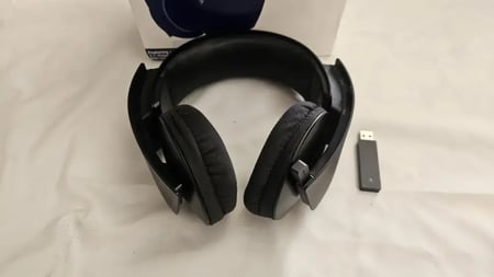 سماعة PlayStation 3 الأصلية Pulse (Wireless Surround Headset