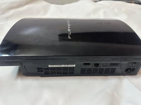 PlayStation 3 موديل CECHA12 نسخة الإطلاق