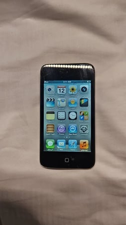 iPod Touch — موديل A1367 (8GB)