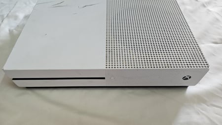 إكس بوكس ون إس Xbox One S
