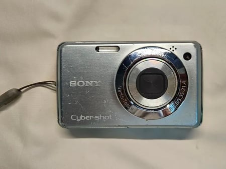 Sony Cyber-shot DSC-W210