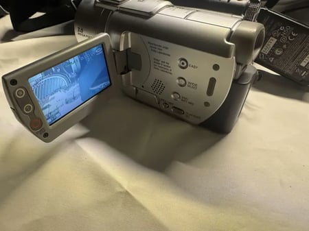 كاميرا سوني Sony DCR-DVD805E