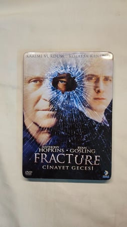 فلم Fracture DVD علبة حديده
