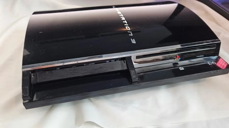 PlayStation 3 — موديل CECHC04 (4 USB)