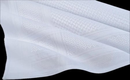 شماغ لندن ابيض 2025