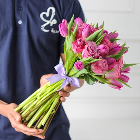 باقة الجوري والتوليب