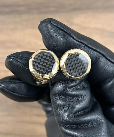 طقم هدية رجالي ديفوشي بتصميم انيق لون فضي وذهبي