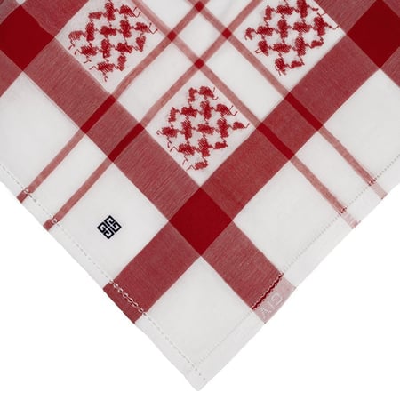 شماغ جيفنشي احمر 2025