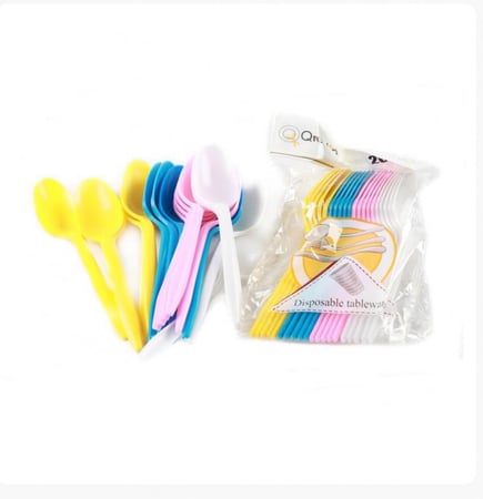 ملاعق بلاستيك ملون