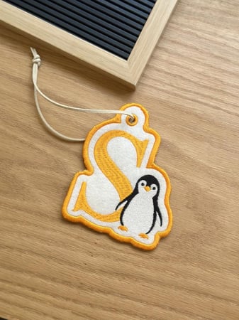 تعليقة شنطة مطرزة