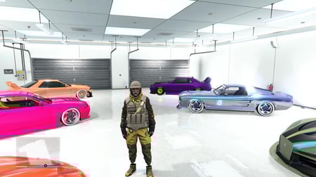 حساب قراند ملابس مهكره + سيارات دلسكو في الكراجات حساب كامل( PS5 )