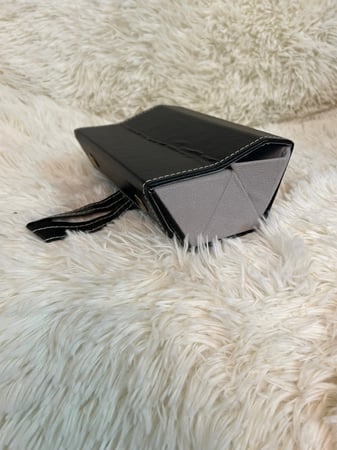 حافظة نظارات 3 نظارات