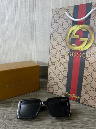 نظارة جوتشي