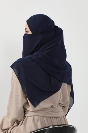 لثام مع طرحة كحلي