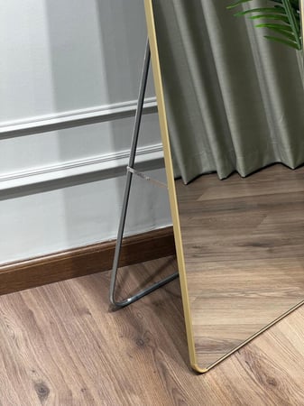 مرآة بطول كامل بتصميم عصري – 160 × 45 سم