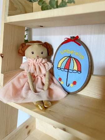 دمى للأطفال