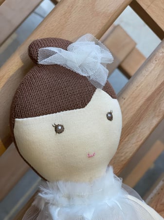 دمية امبريلا بيضاء للاطفال