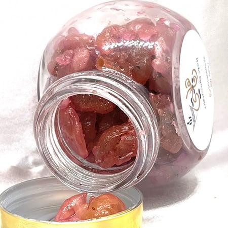 لبان عماني مسقى بعدة روائح مع اوقيه عود