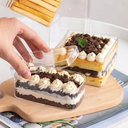 علب اكريلك للحلويات