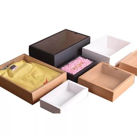 علبه بغطاء شفاف