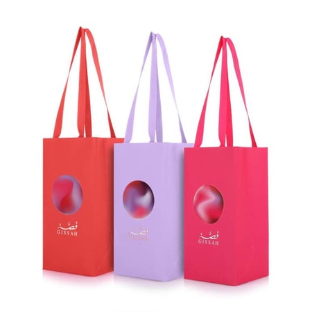 صندوق مجموعة عطور قصة إنشانتد Qissa Enchanted Set الأنيقة 3 عطور وحقاب