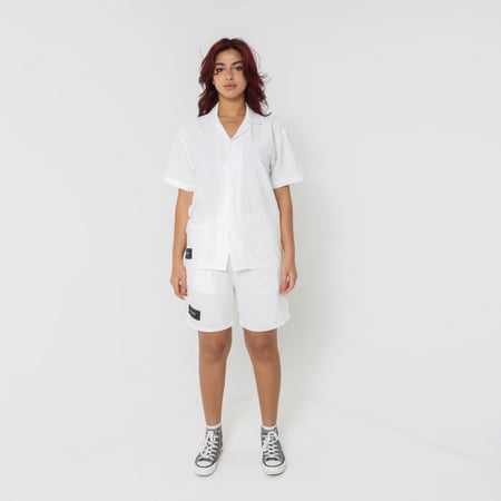 Linen shorts and T-shirt