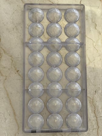 قالب شوكلاته نص كره اكريلك