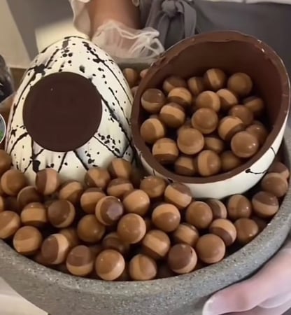 قالب شوكلاته نص كره اكريلك