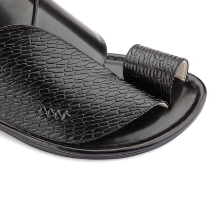 حذاء شرقي طبي أسود - صناعة وطنية