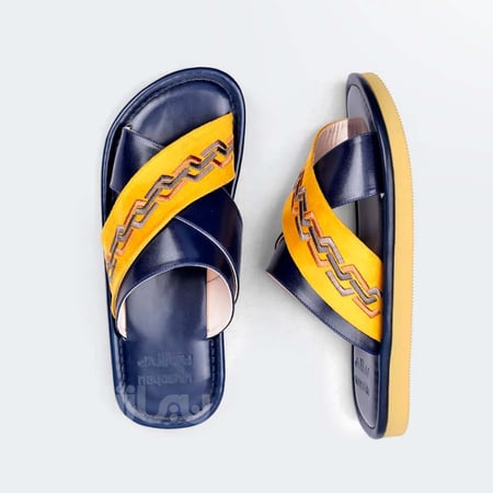 نعال رجالي مطرز مريح