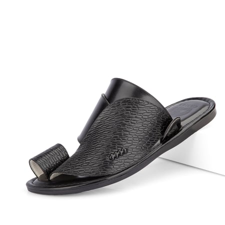 حذاء شرقي طبي أسود - صناعة وطنية